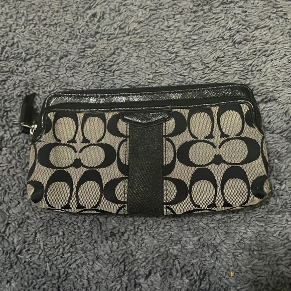 Coach Handbags - Coach wallet